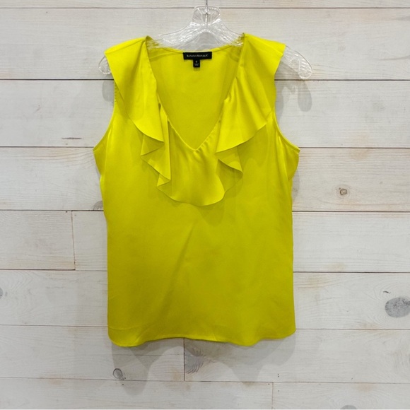 Banana republic flowy chiffon sleeveless ruffle/ flounce top ❤️ - Picture 4 of 7
